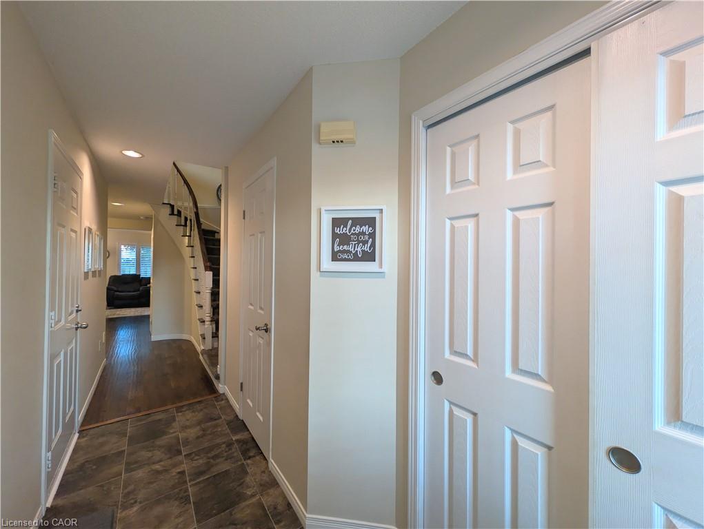 28-100 Vineberg Drive Property Photo 8