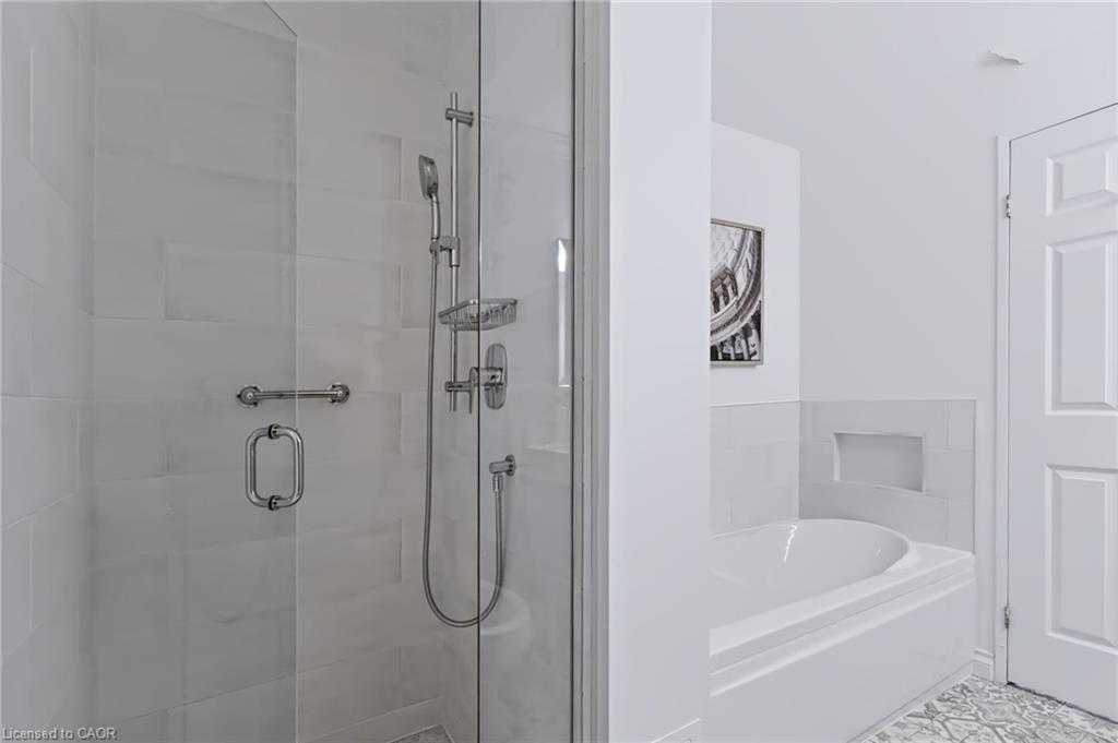 712-2511 Lakeshore Road W Property Photo 27