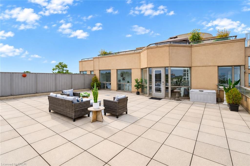 712-2511 Lakeshore Road W Property Photo 31