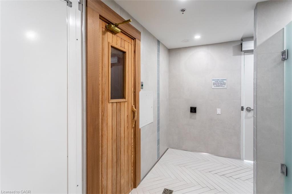 712-2511 Lakeshore Road W Property Photo 45