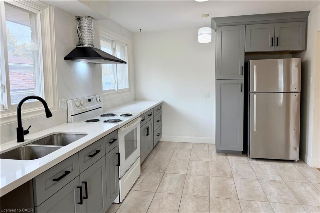 11 Glenmurray Court Property Photo 10
