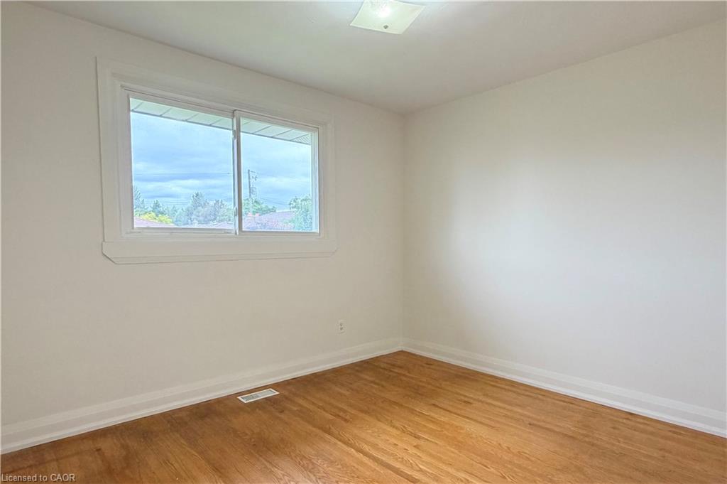 11 Glenmurray Court Property Photo 17