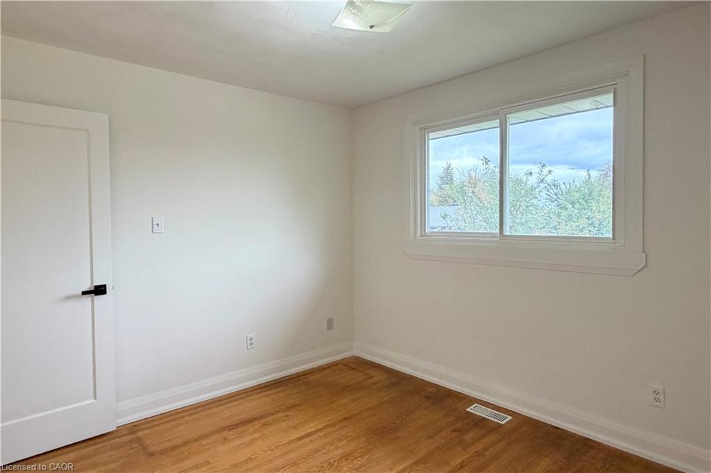 11 Glenmurray Court Property Photo 18