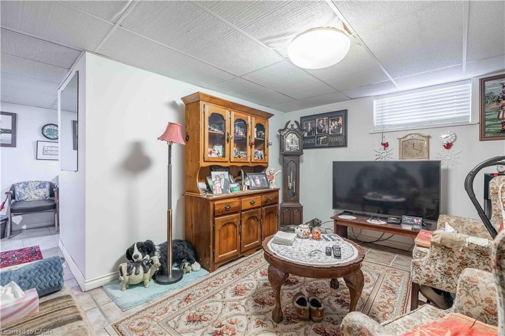 374 Upper Wentworth Street Property Photo 10