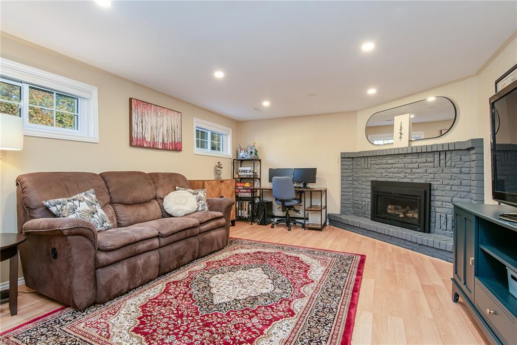 118 Wheatfield Crescent Property Photo 30