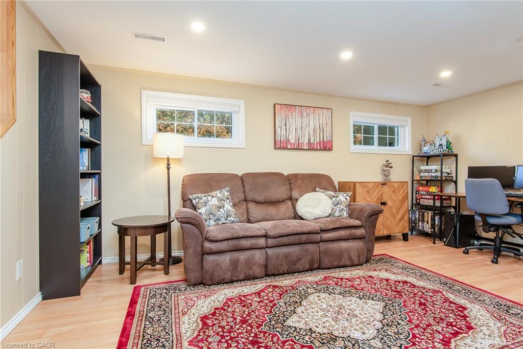 118 Wheatfield Crescent Property Photo 31