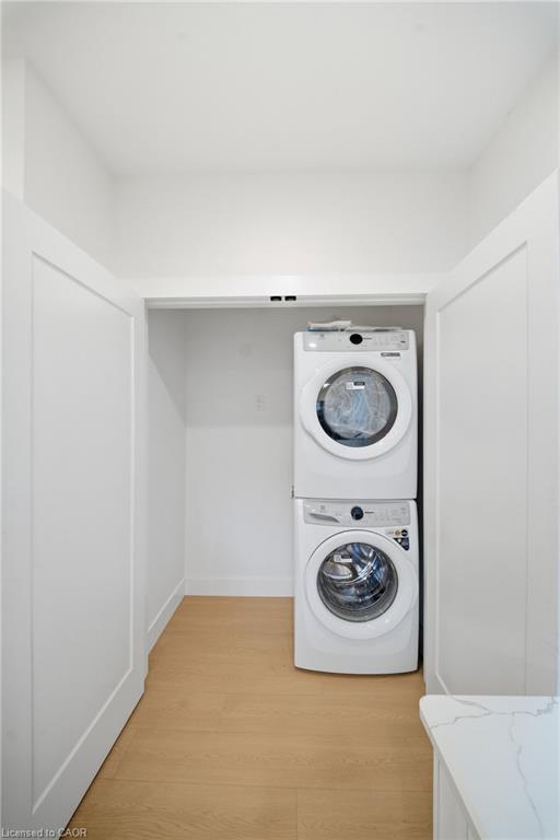217 Queen Street N Property Photo 24