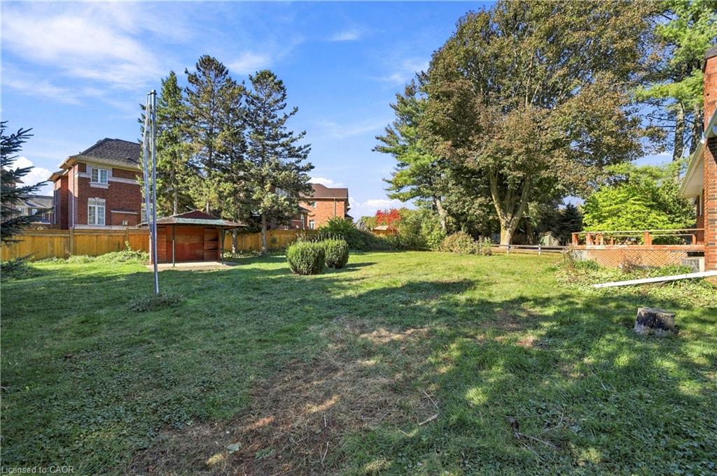 10168 Tenth Line Property Photo 10