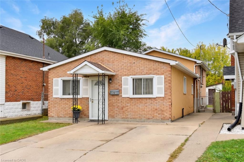 201 Strathearne Avenue Property Photo 1