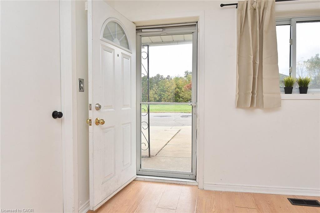 201 Strathearne Avenue Property Photo 3