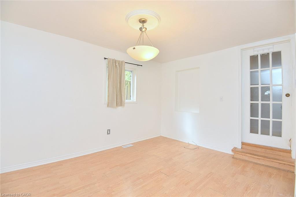 201 Strathearne Avenue Property Photo 16