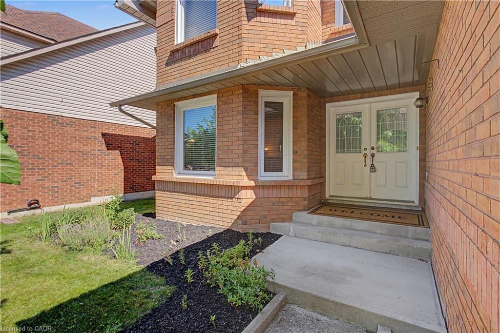 194 Glenvalley Drive Property Photo 3