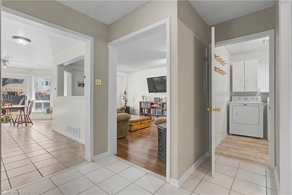 194 Glenvalley Drive Property Photo 11