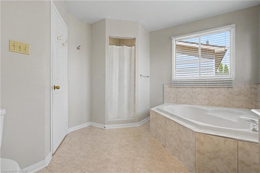 194 Glenvalley Drive Property Photo 33