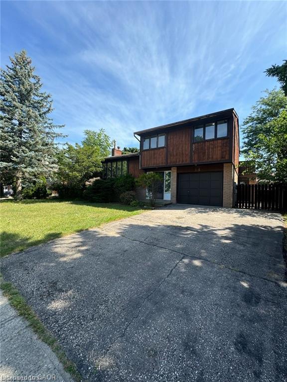 14 Briar Knoll Place Property Photo 2
