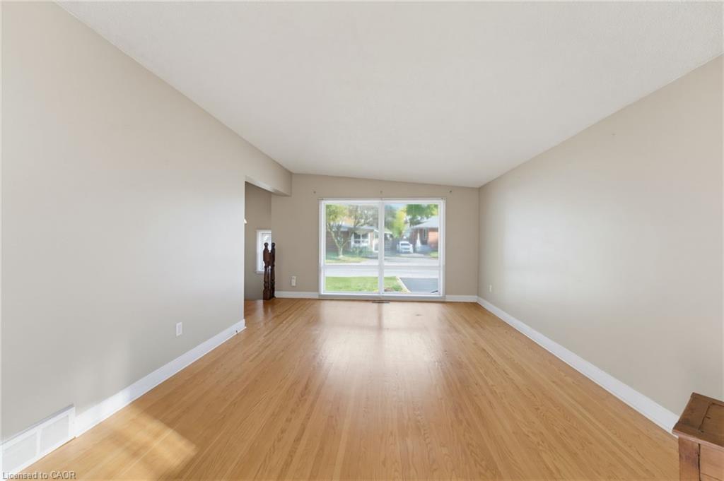 34 Fielding Crescent Property Photo 5
