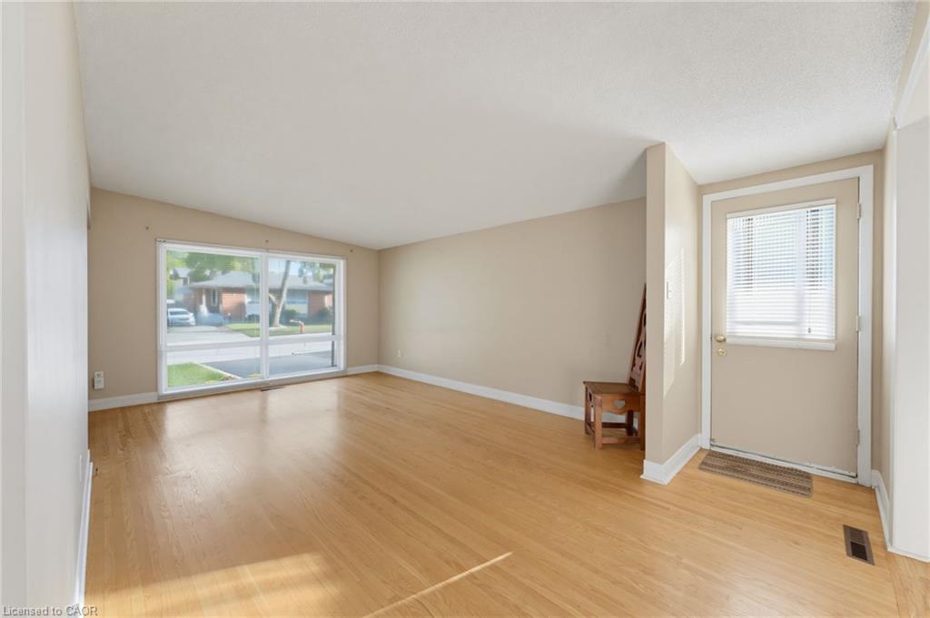 34 Fielding Crescent Property Photo 6