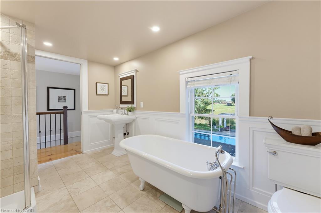 1719 Powerline Road W Property Photo 23