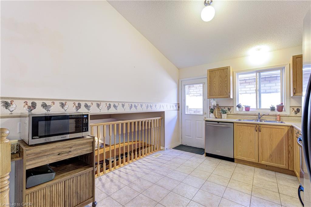 78 Sulmona Drive Property Photo 9
