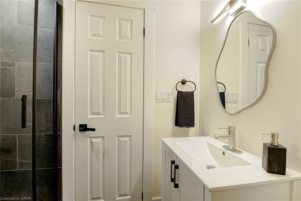 2653 Huron Road Property Photo 31