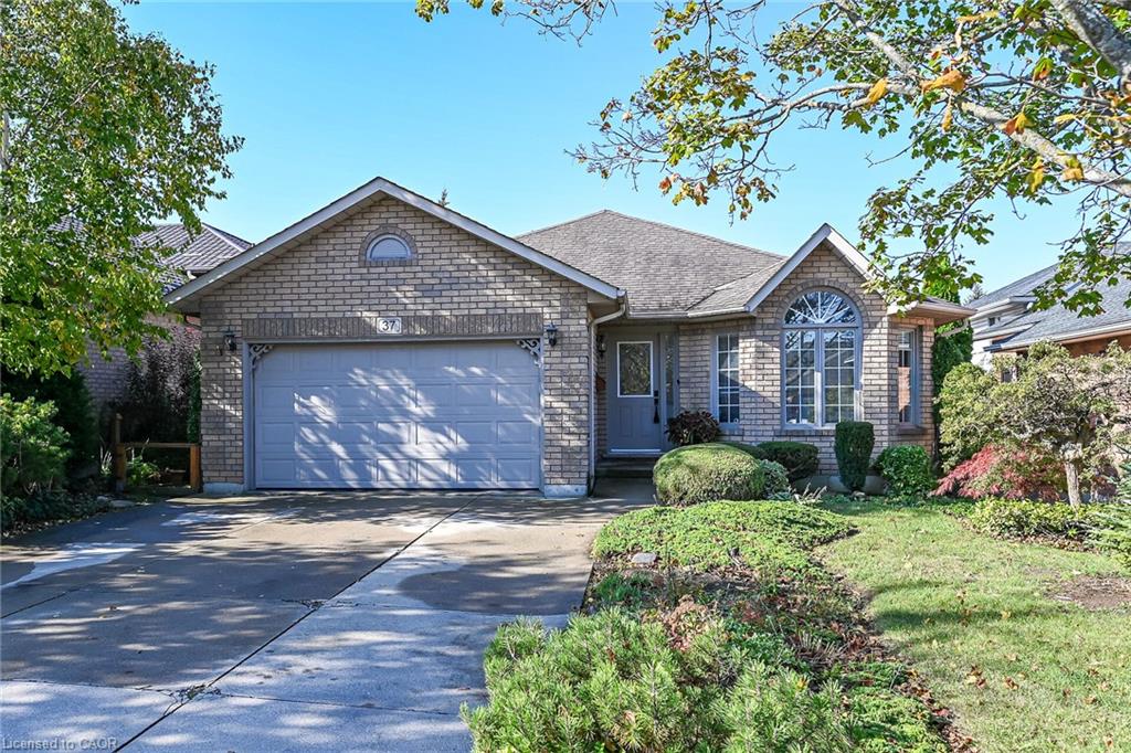 37 Glenhollow Drive Property Photo 1