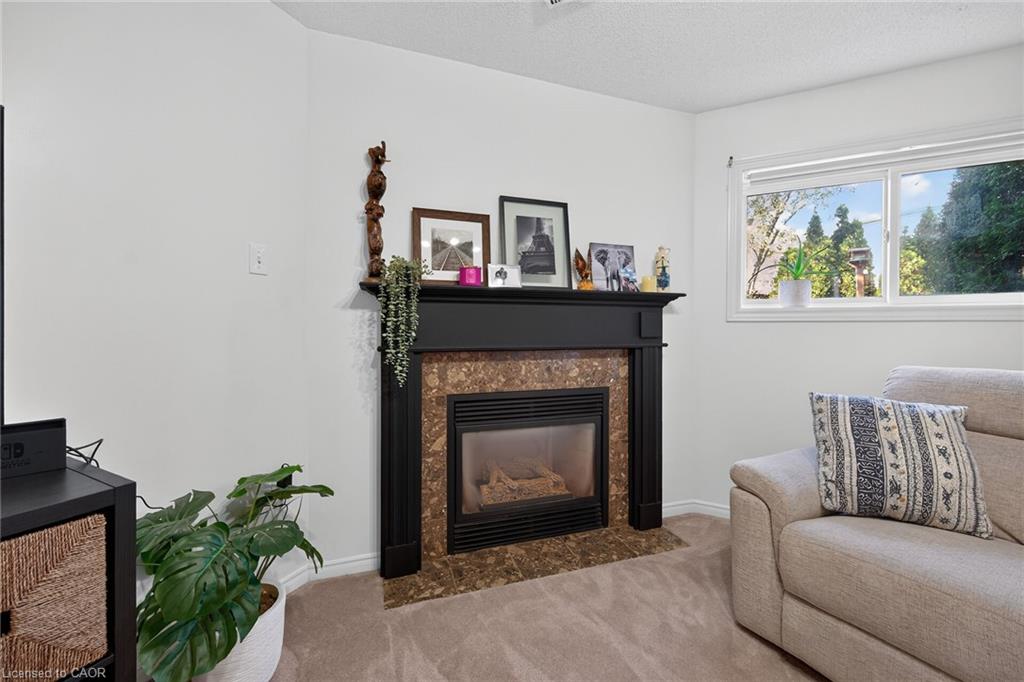 37 Glenhollow Drive Property Photo 30