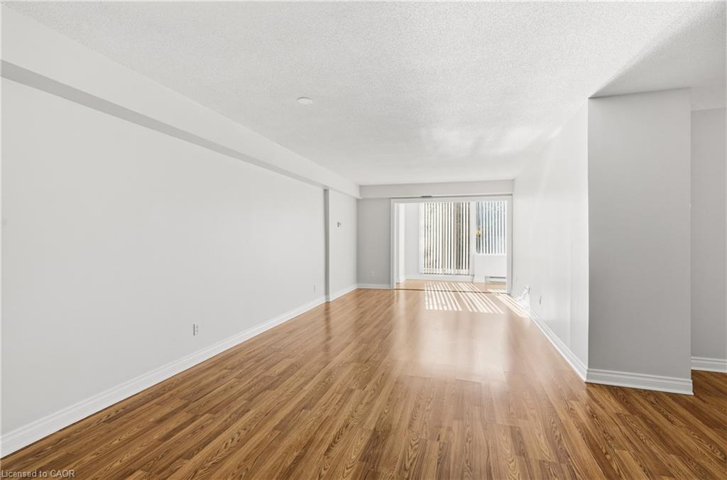 B3-7 Gale Crescent Property Photo 7