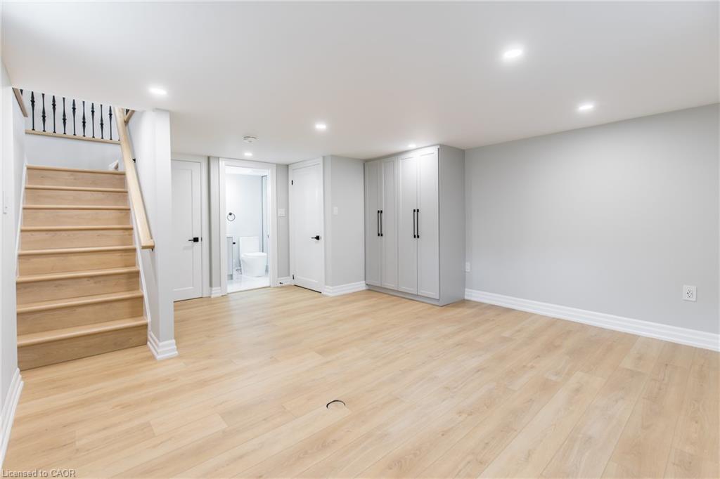 C-2 Thorndale Avenue Property Photo 13