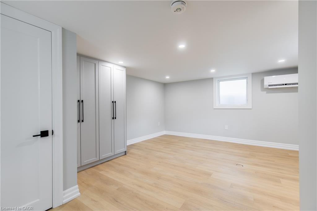 C-2 Thorndale Avenue Property Photo 15
