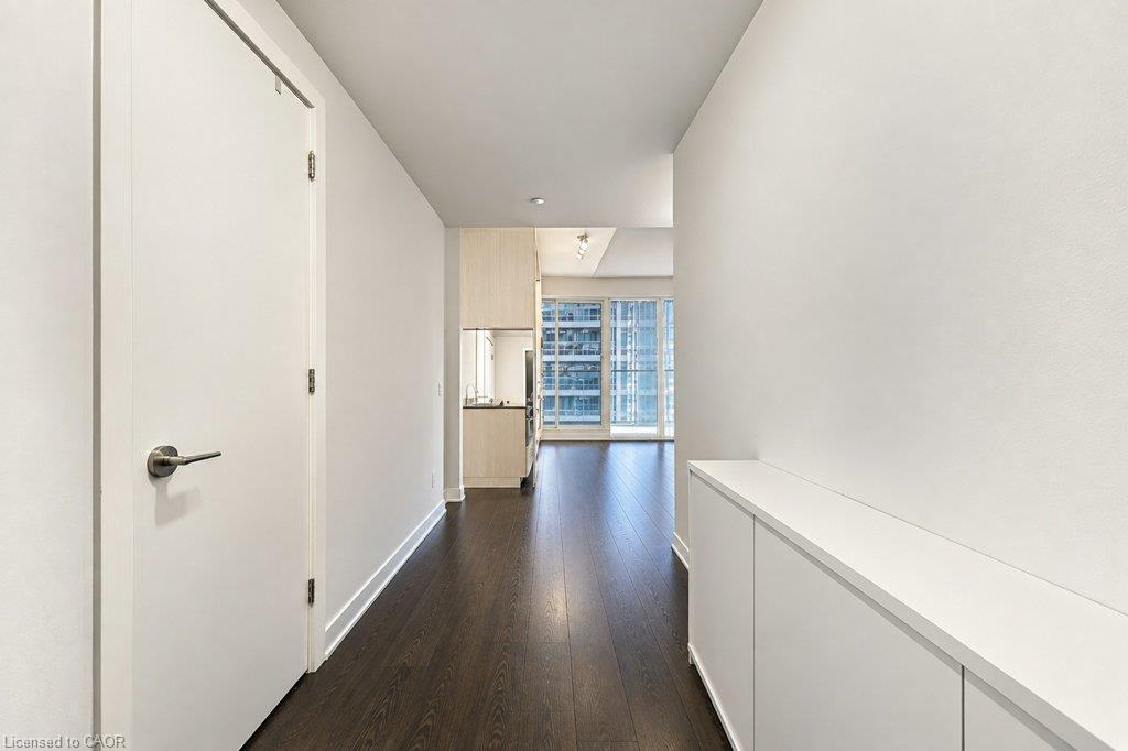 2205-2221 Yonge Street Property Photo 7