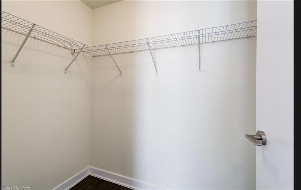 2205-2221 Yonge Street Property Photo 14