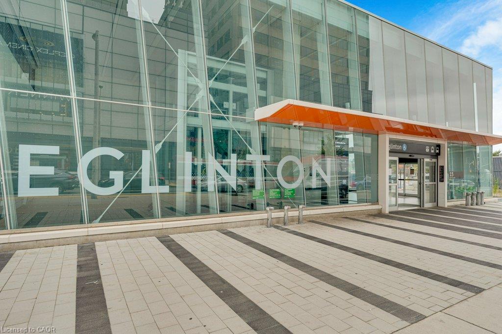 2205-2221 Yonge Street Property Photo 25