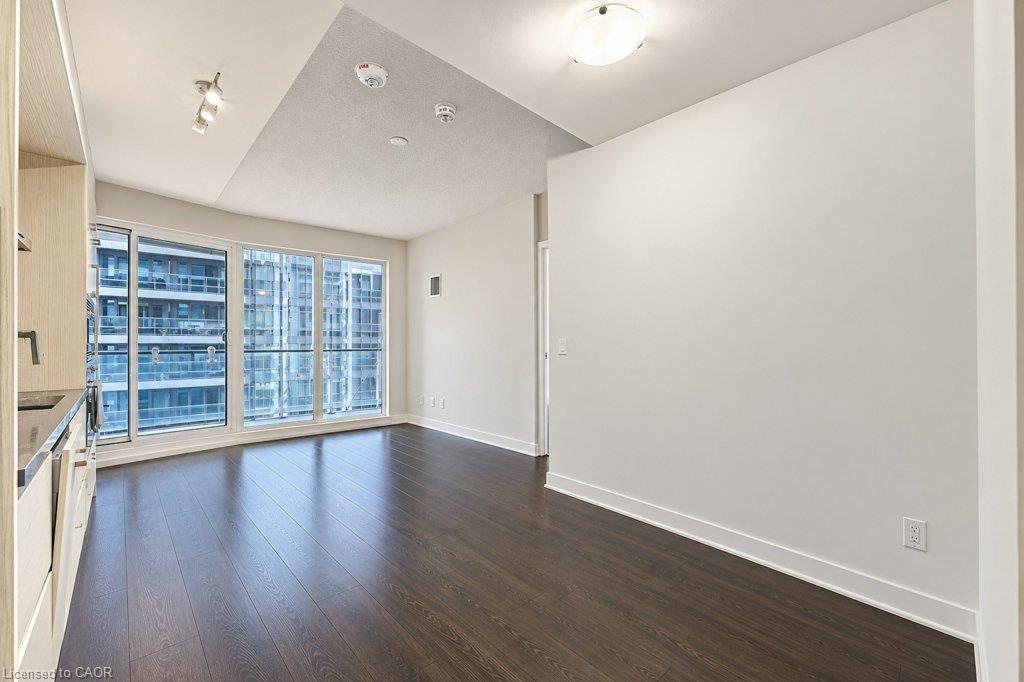 2205-2221 Yonge Street Property Photo 26