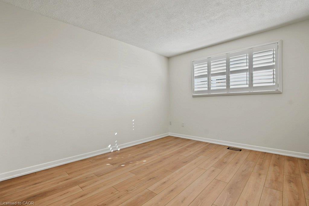 7-1455 Garth Street Property Photo 27