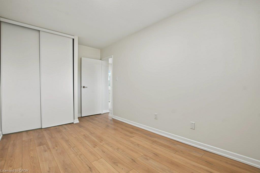 7-1455 Garth Street Property Photo 34
