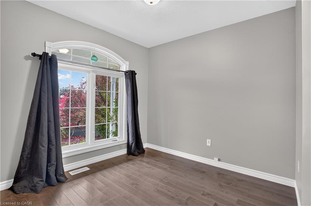 10 Pattison Place Property Photo 8