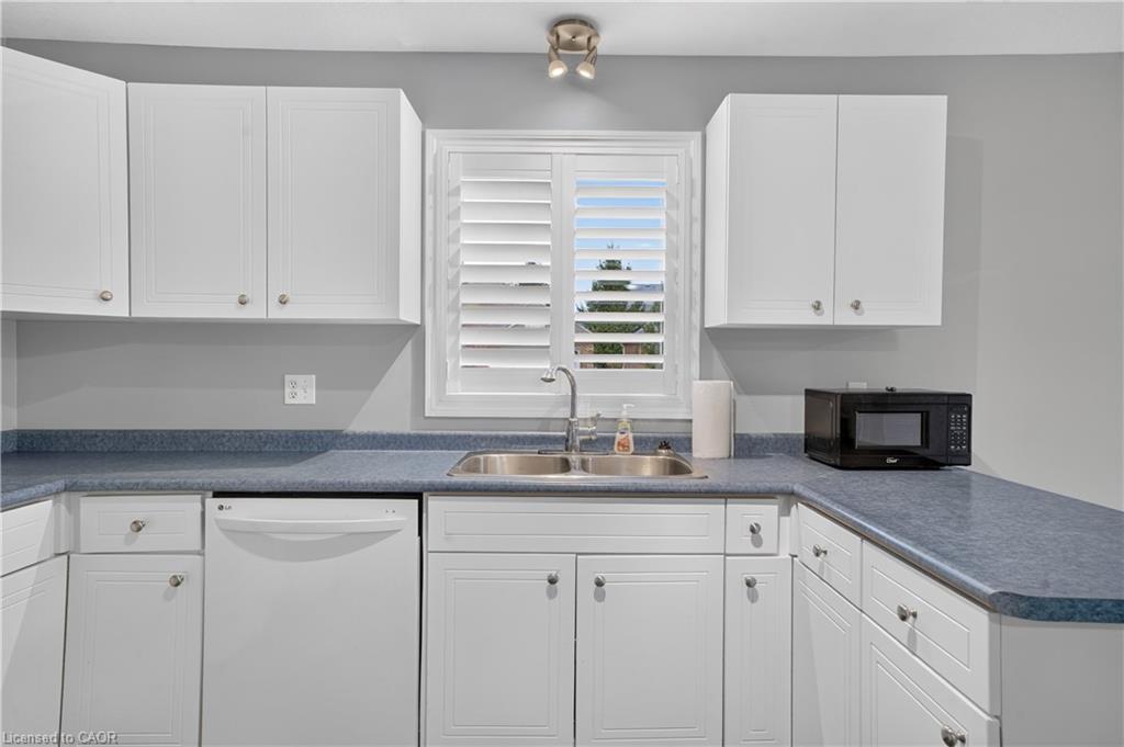 10 Pattison Place Property Photo 16