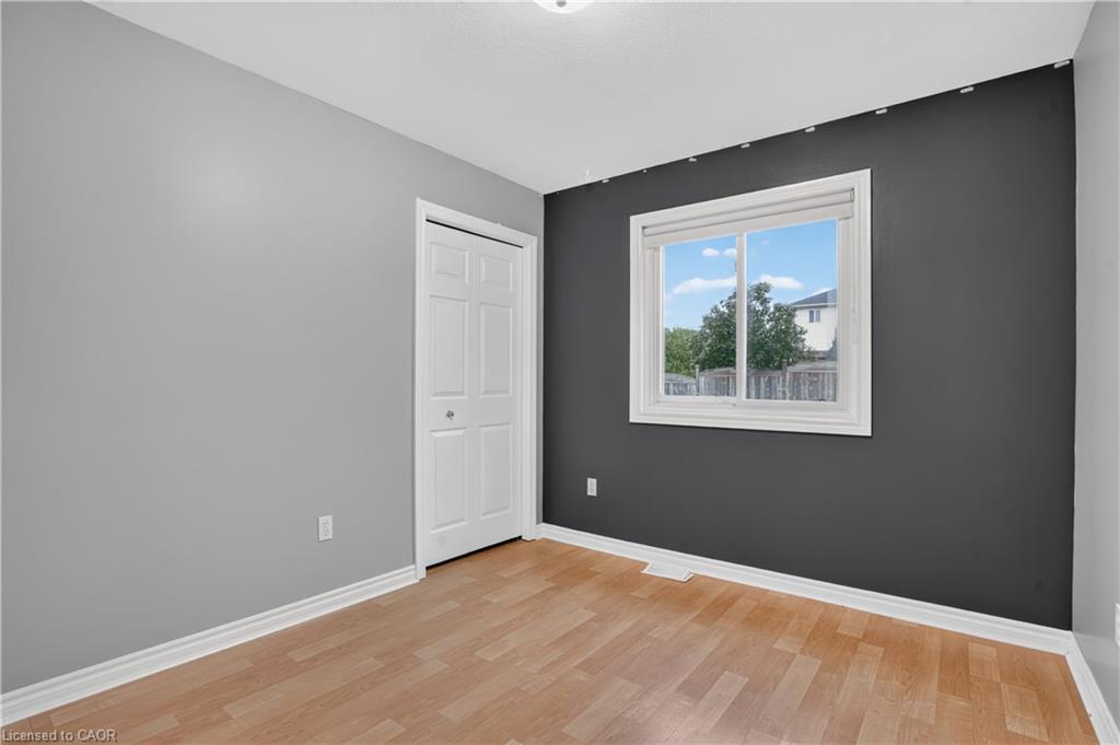 10 Pattison Place Property Photo 35