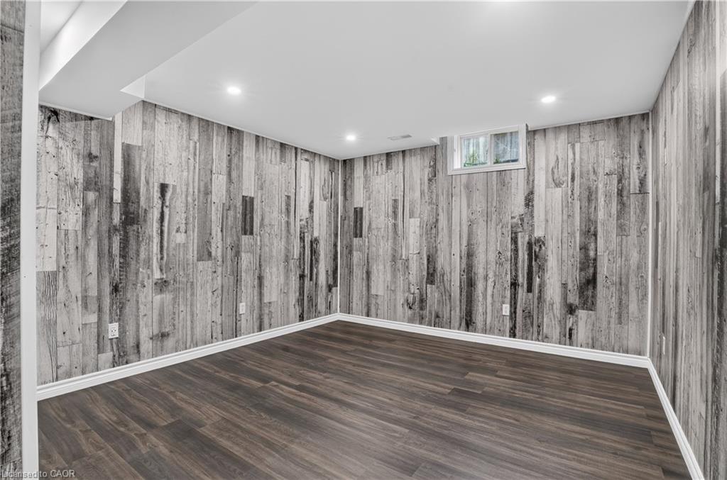 10 Pattison Place Property Photo 38