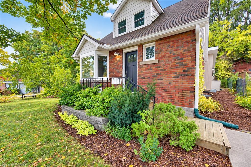 40 Forest Road Property Photo 3