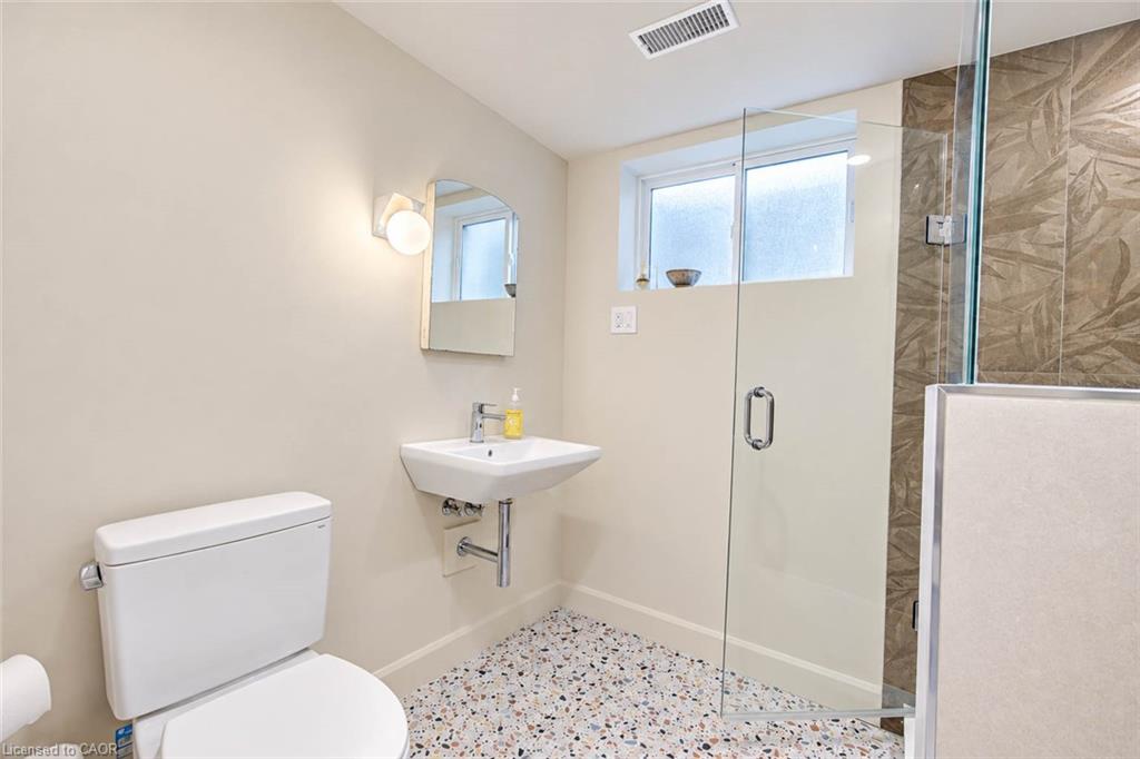 40 Forest Road Property Photo 27