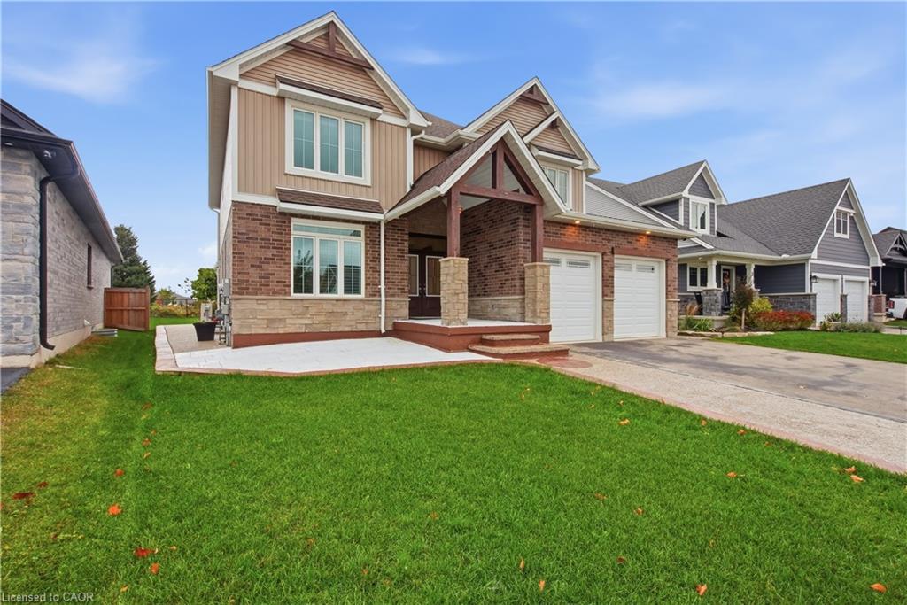 6 Feathers Crossing Property Photo 3