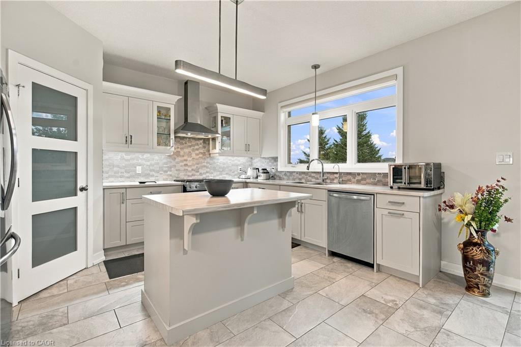 6 Feathers Crossing Property Photo 19