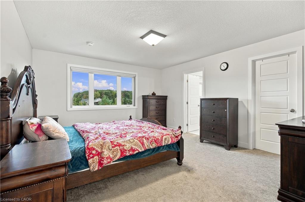 6 Feathers Crossing Property Photo 30