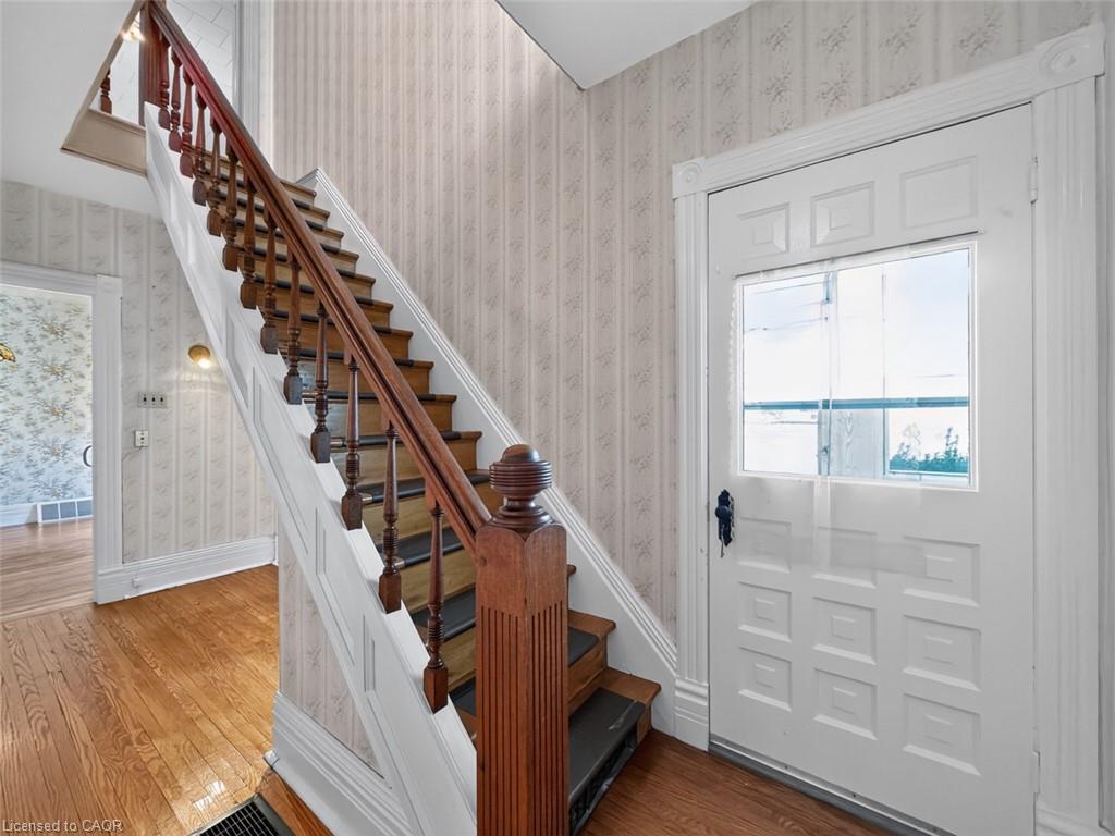 3290 Cockshutt Road Property Photo 11
