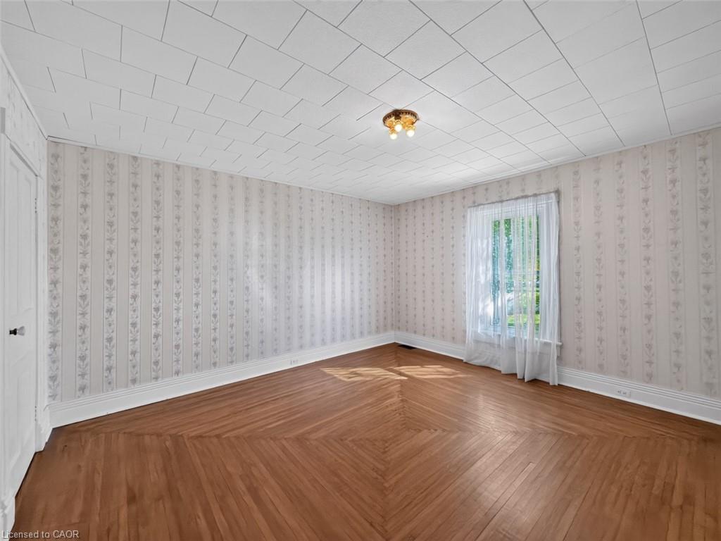 3290 Cockshutt Road Property Photo 32