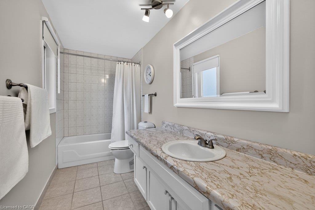 838 Saddle Crescent Property Photo 30