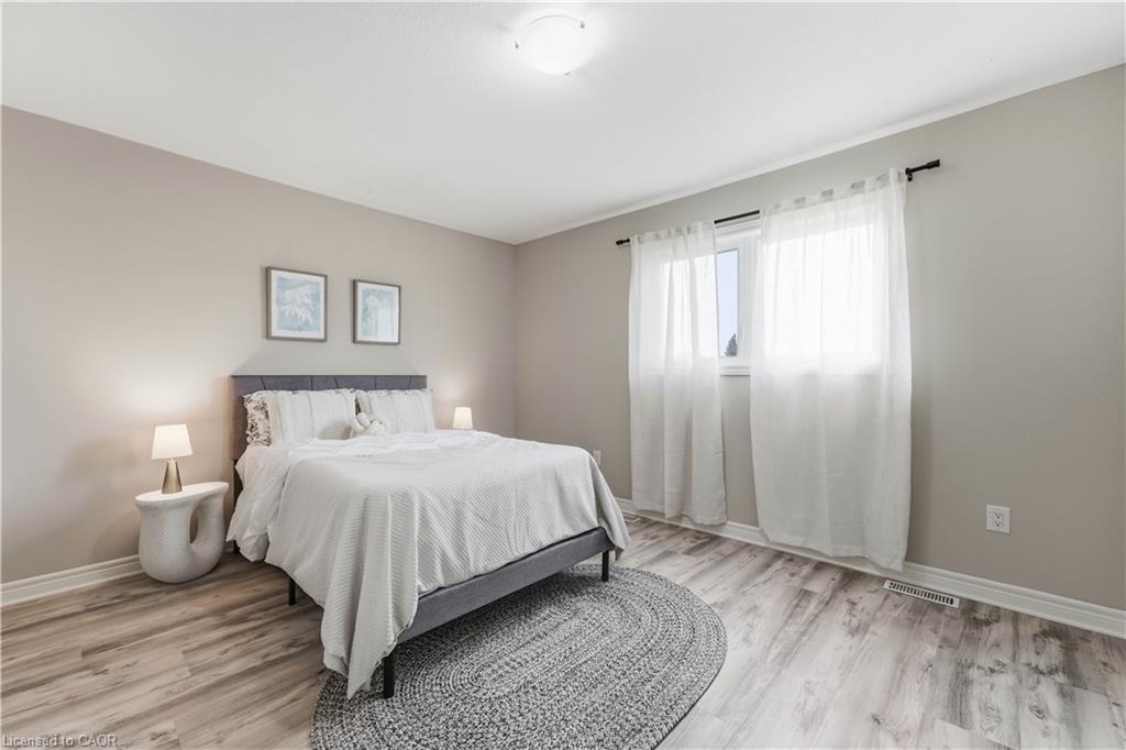 5-7768 Ascot Circle Property Photo 18