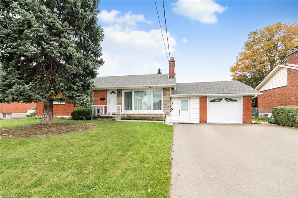 13 Meadowvale Avenue Property Photo 1