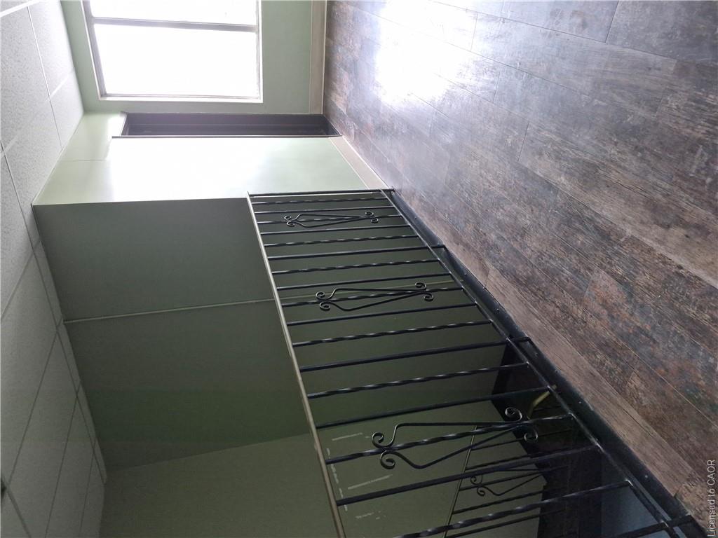 365 Grays Road Property Photo 6